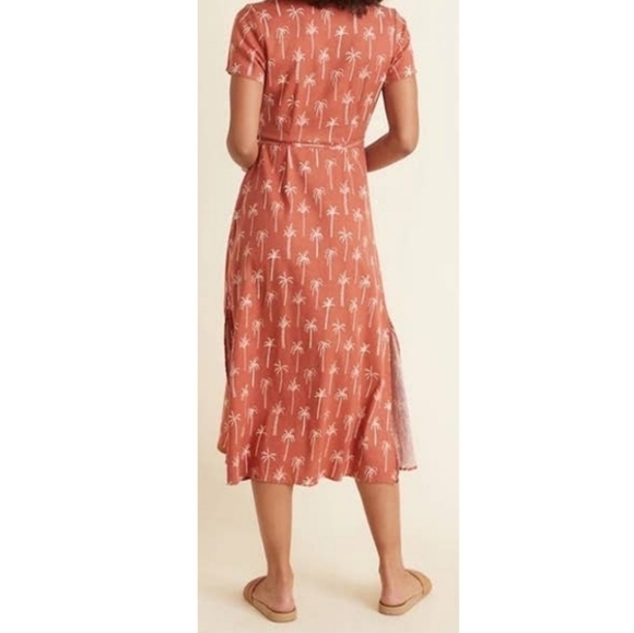 Marine layer Emlyn Midi wrap dress - Picture 2 of 5